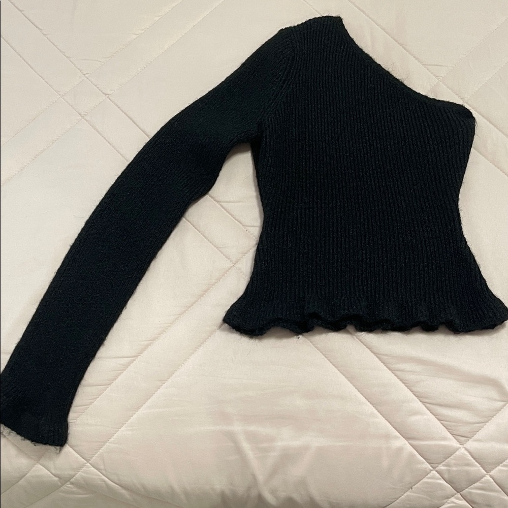 OAK + FORT Black Off-the-Shoulder Sweater
